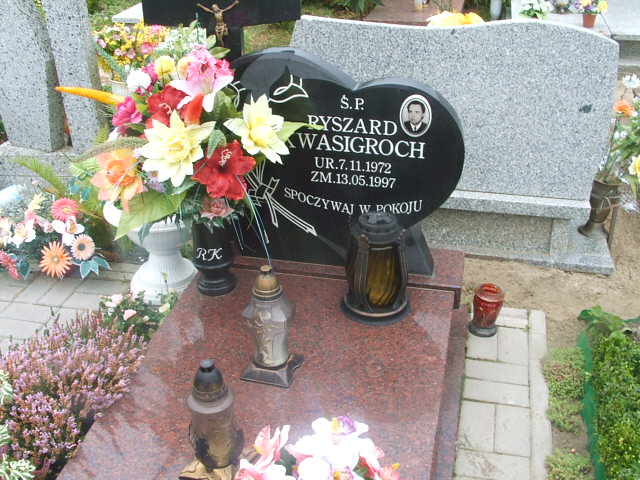 Grób Kazimierz Kwasigroch