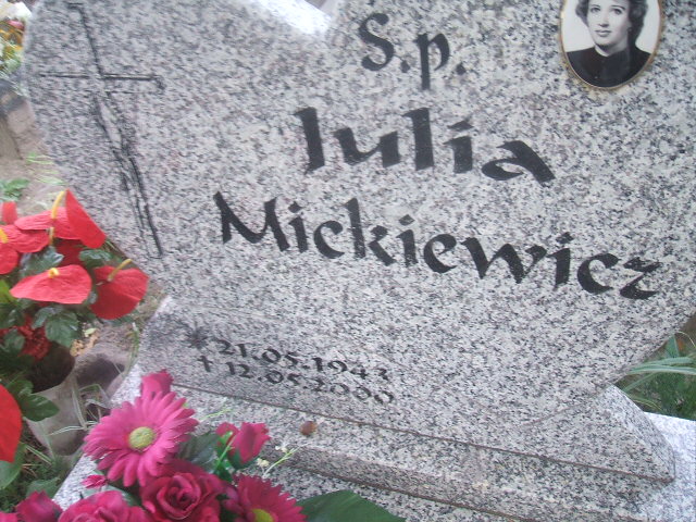 Julia Mickiewicz 1943 Lubsko - Grobonet - Wyszukiwarka osób pochowanych