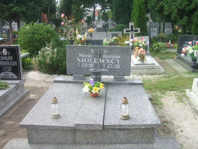 Grób Stanisław Molewski