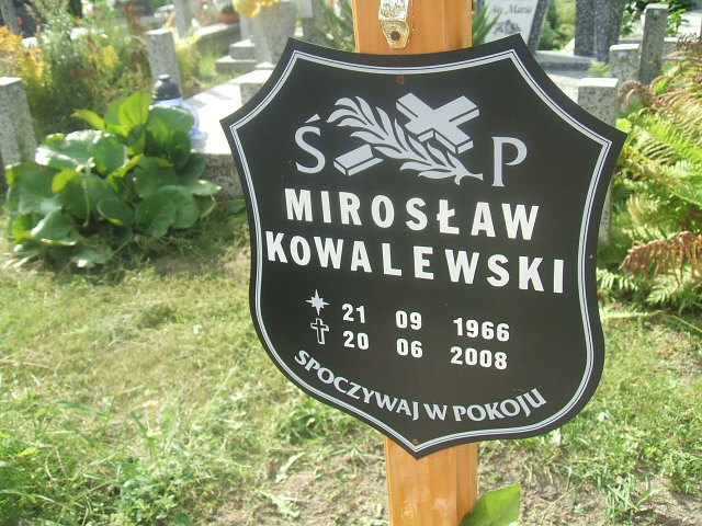 Mirosław Kowalewski 1966 Lubsko - Grobonet - Wyszukiwarka osób pochowanych