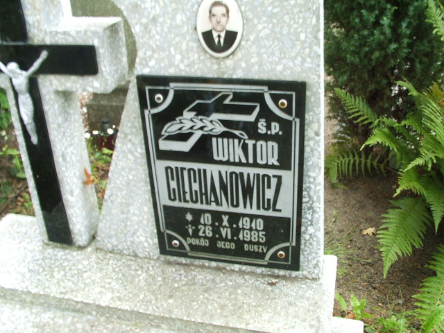 Grób Dariusz Ciechanowicz