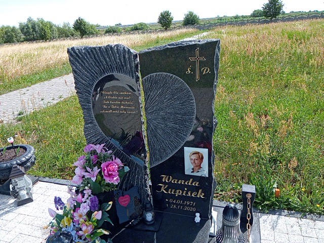 Wanda Kupisek 1971 Lubsko - Grobonet - Wyszukiwarka osób pochowanych