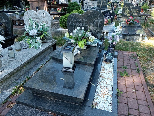 Grób Kazmierz Łukacz