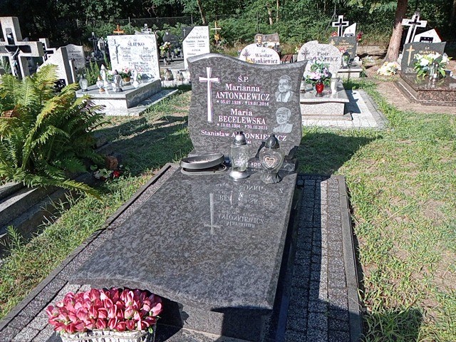 Grób Stanisław Antonkiewicz